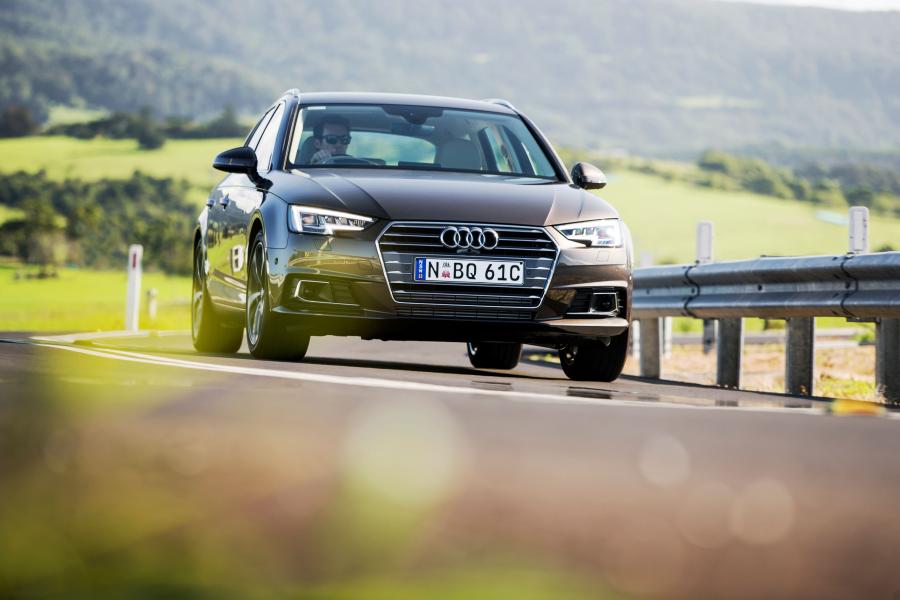  Audi A4 Avant 2.0 TFSI 2016 года  (AU) (фото 8 из 24)